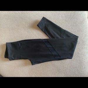 Old Navy Active Mesh Legging